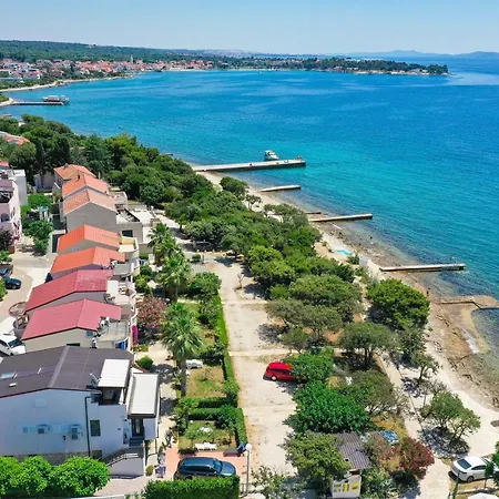 Apartments Malic Petrčane Kültér fotó