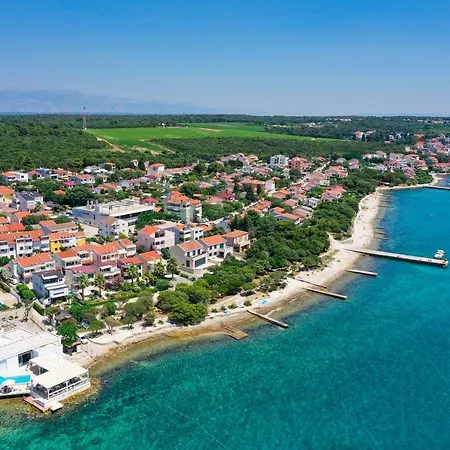 Apartments Malic Petrčane Kültér fotó